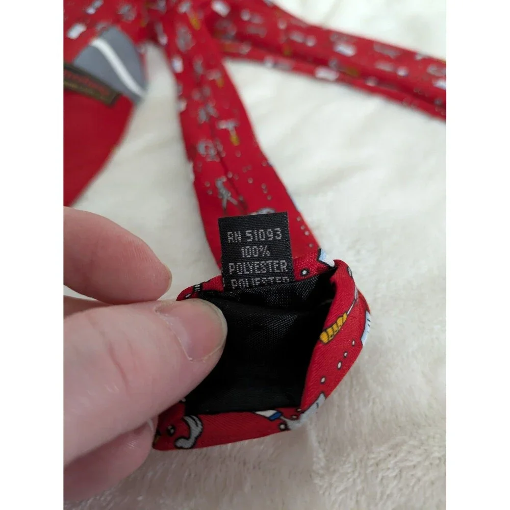 Yule Tie Greetings add festive